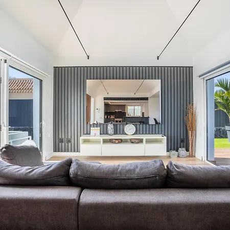 The New Diana * Адехе