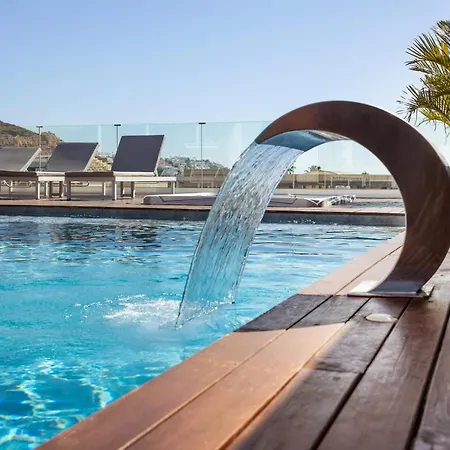 Diana Heated Pool & Bbq Villa *